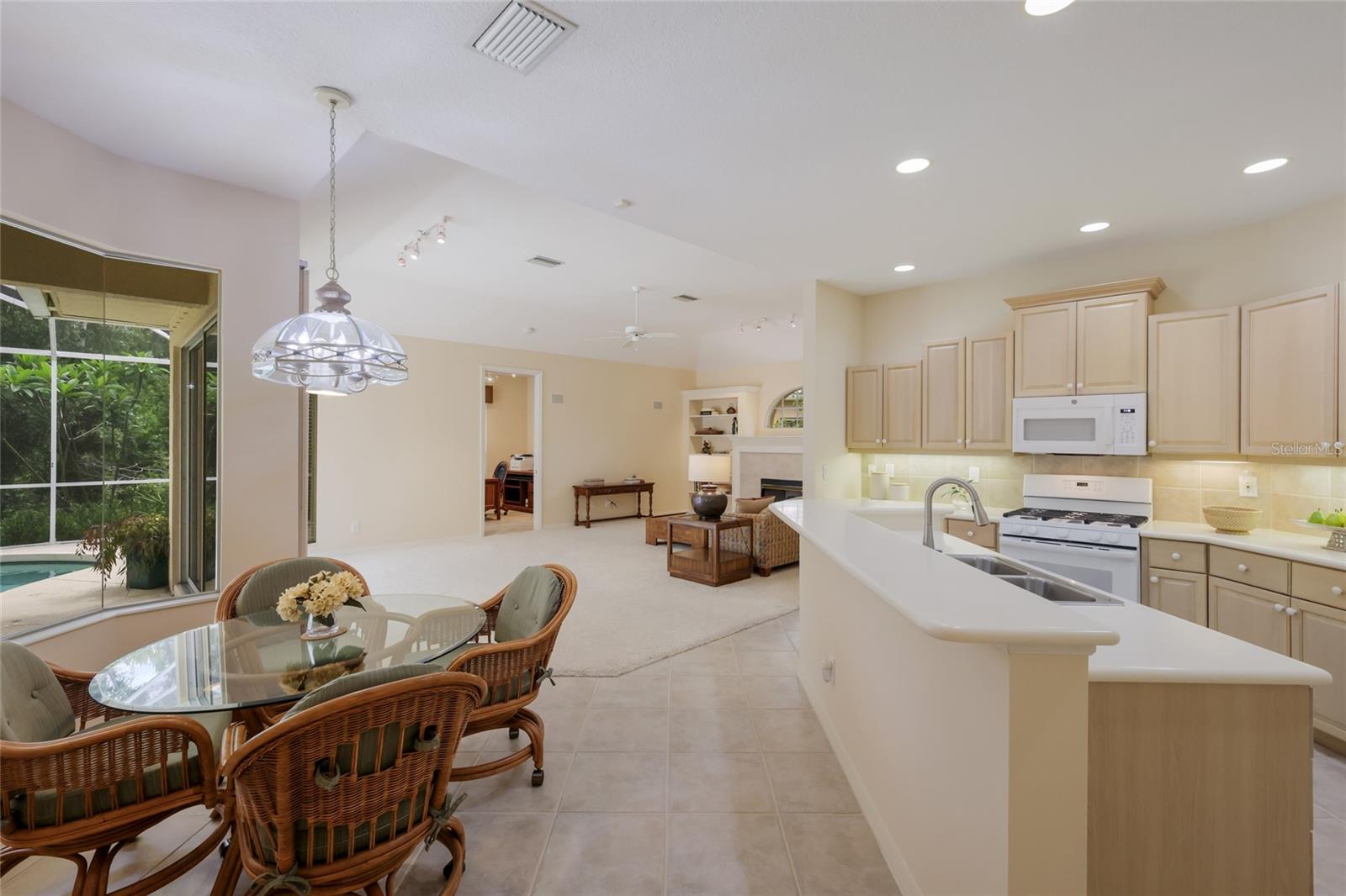 8005 Waterview Blvd Property Photo 10