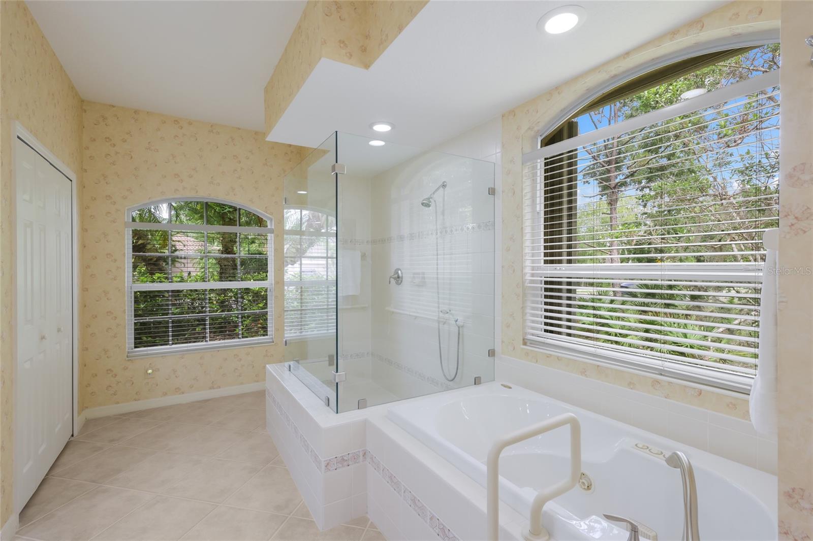 8005 Waterview Blvd Property Photo 25