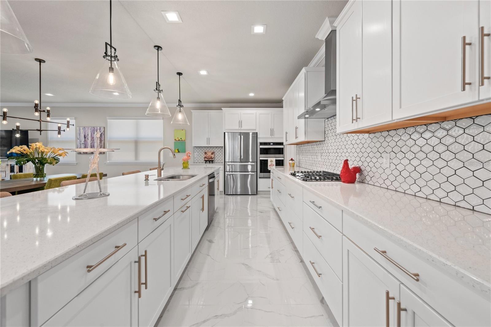5697 Long Shore Loop Property Photo 8