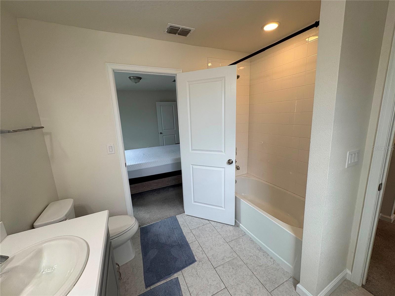 5553 Pleasantview Ct Property Photo 18