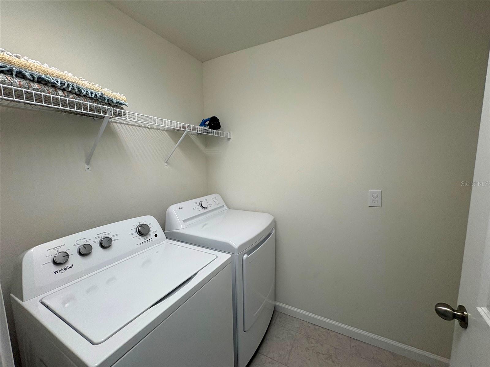 5553 Pleasantview Ct Property Photo 24