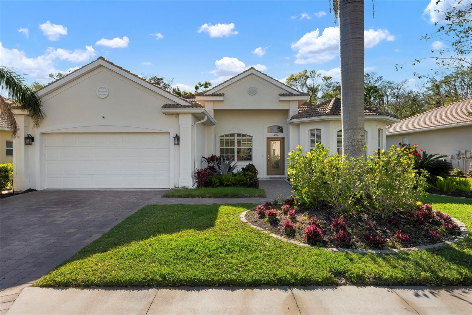404 GOLDEN HARBOUR TRL Property Photo 1