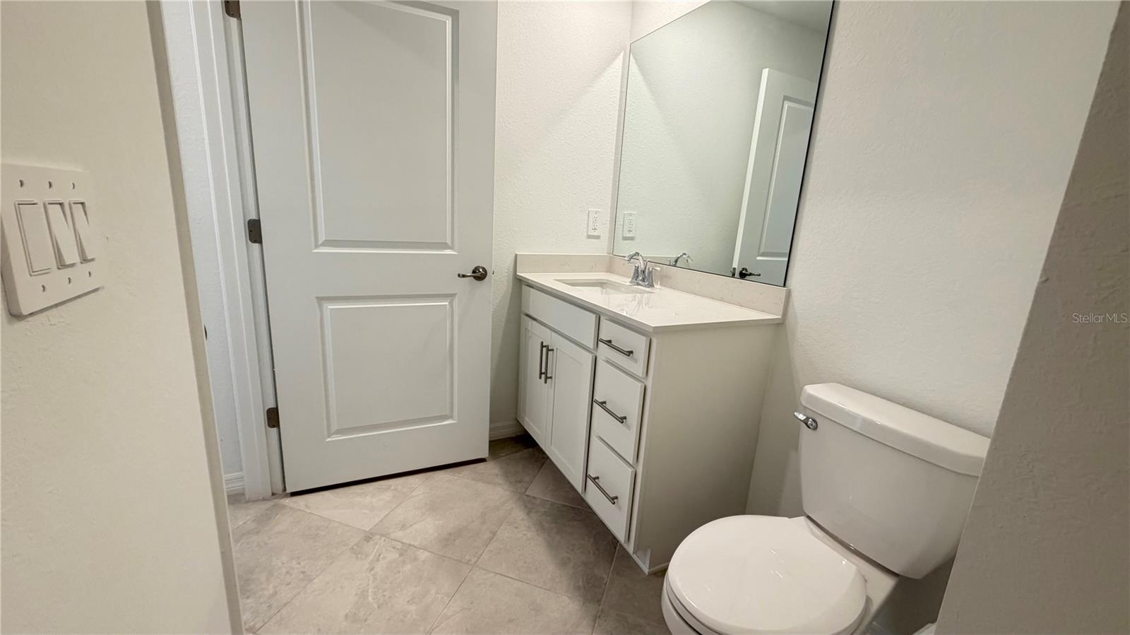 19116 Scallop Loop #104 Property Photo 12