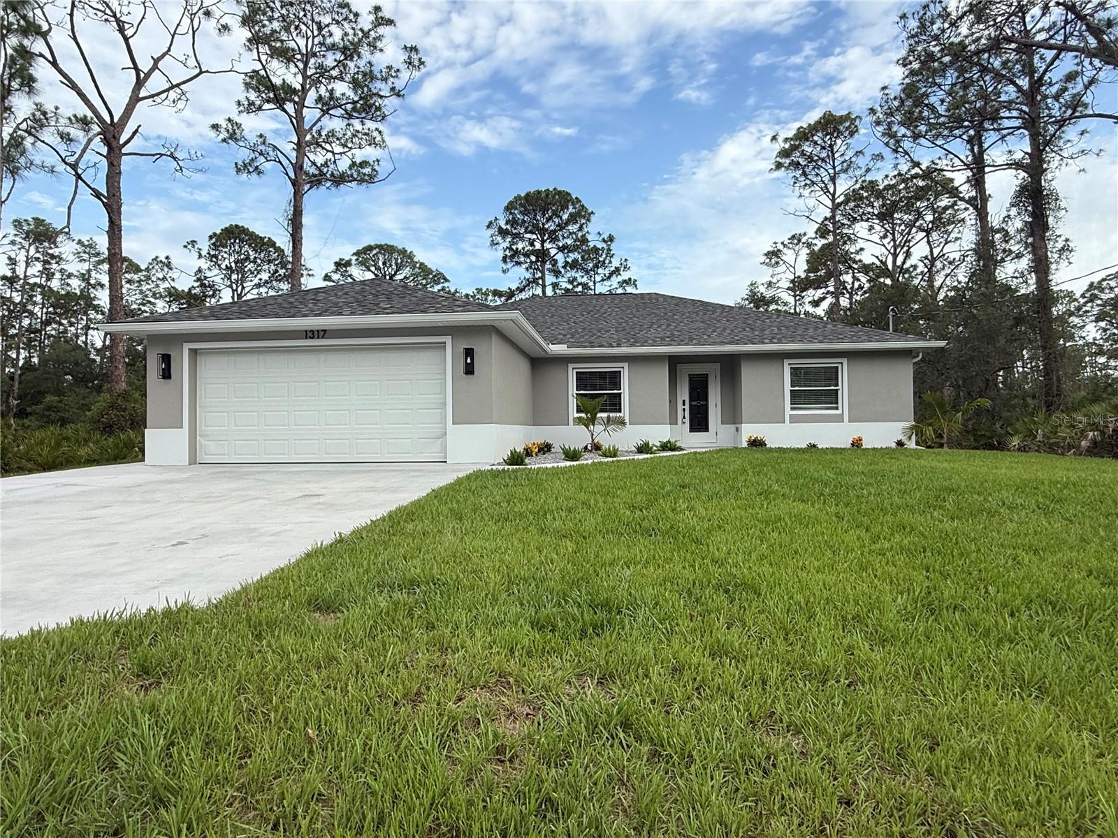 1317 Biscayne Dr Property Photo 2