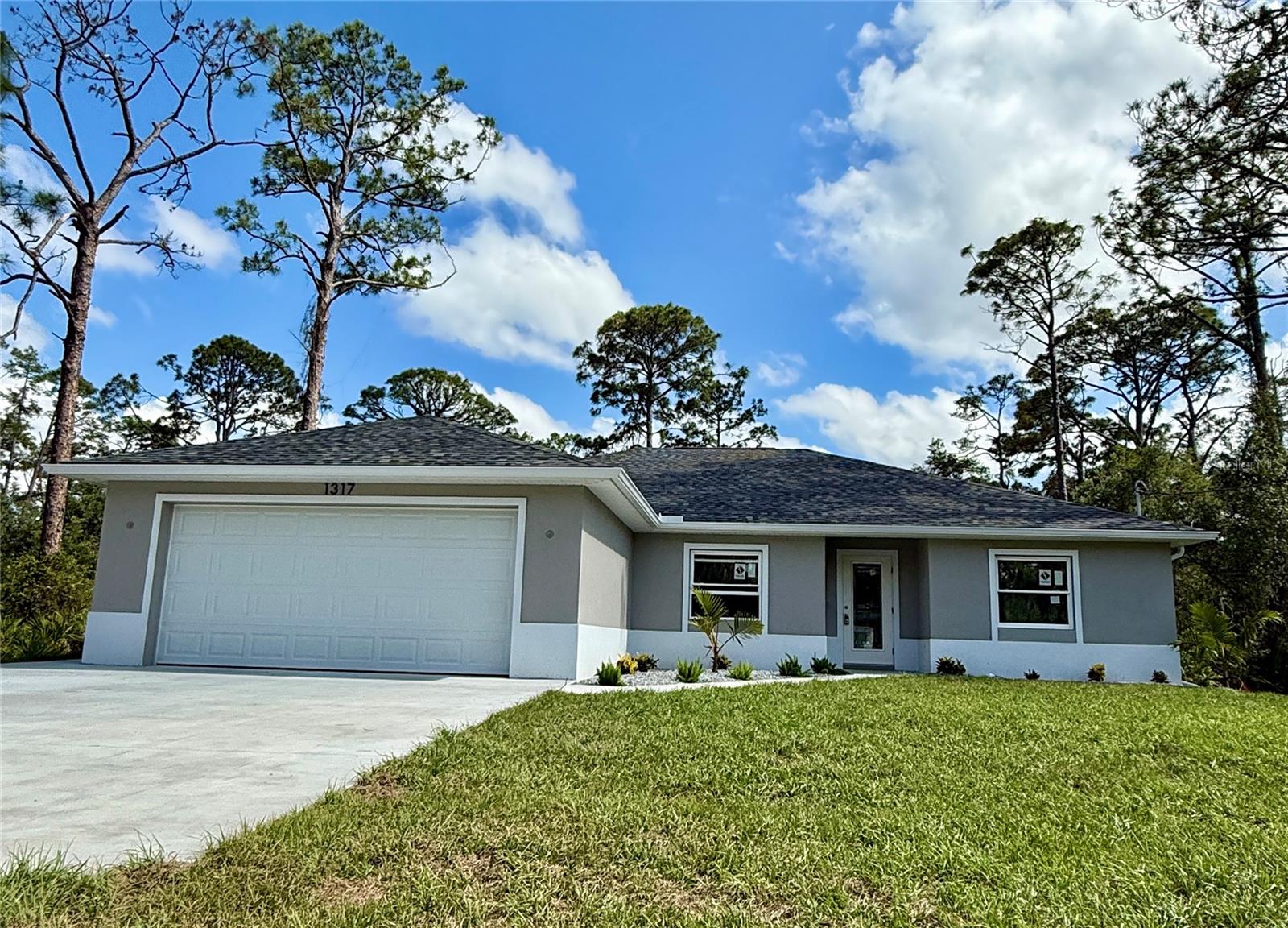 1317 Biscayne Dr Property Photo 3