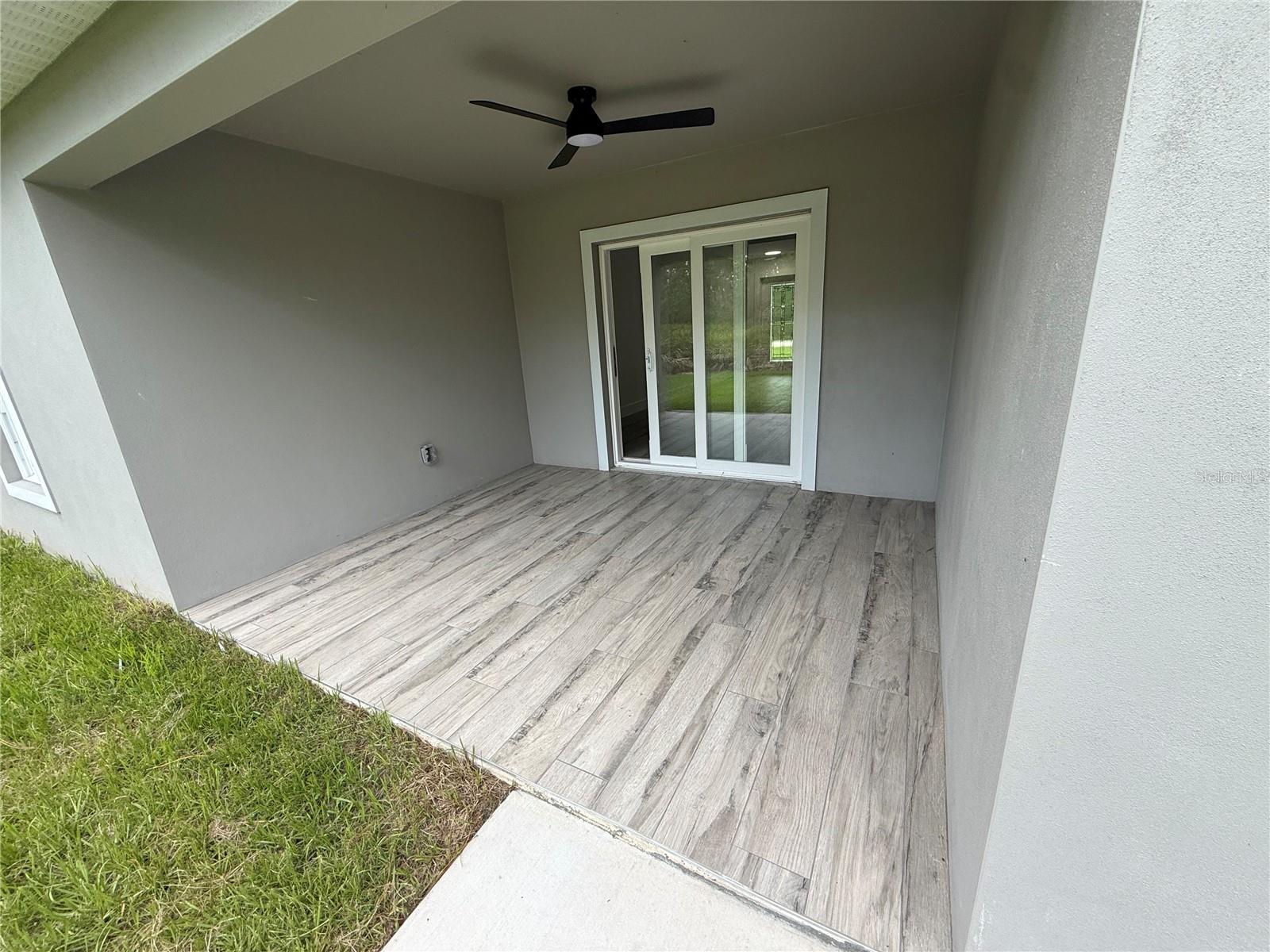 1317 Biscayne Dr Property Photo 4