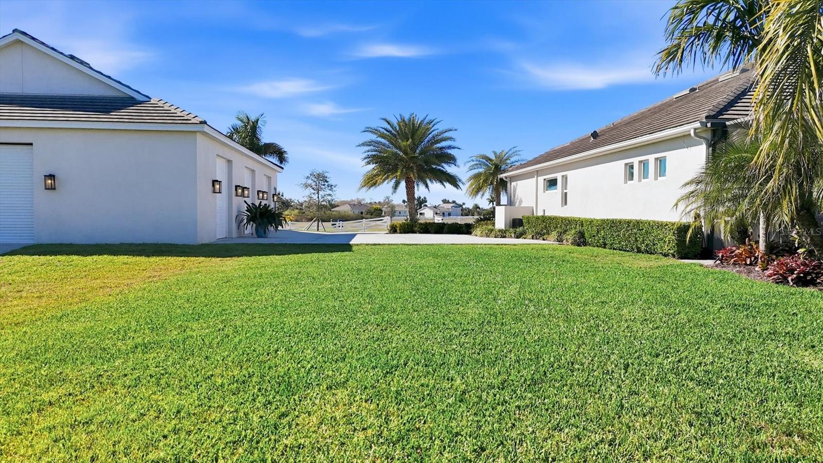 3467 Compound Ct Property Photo 66