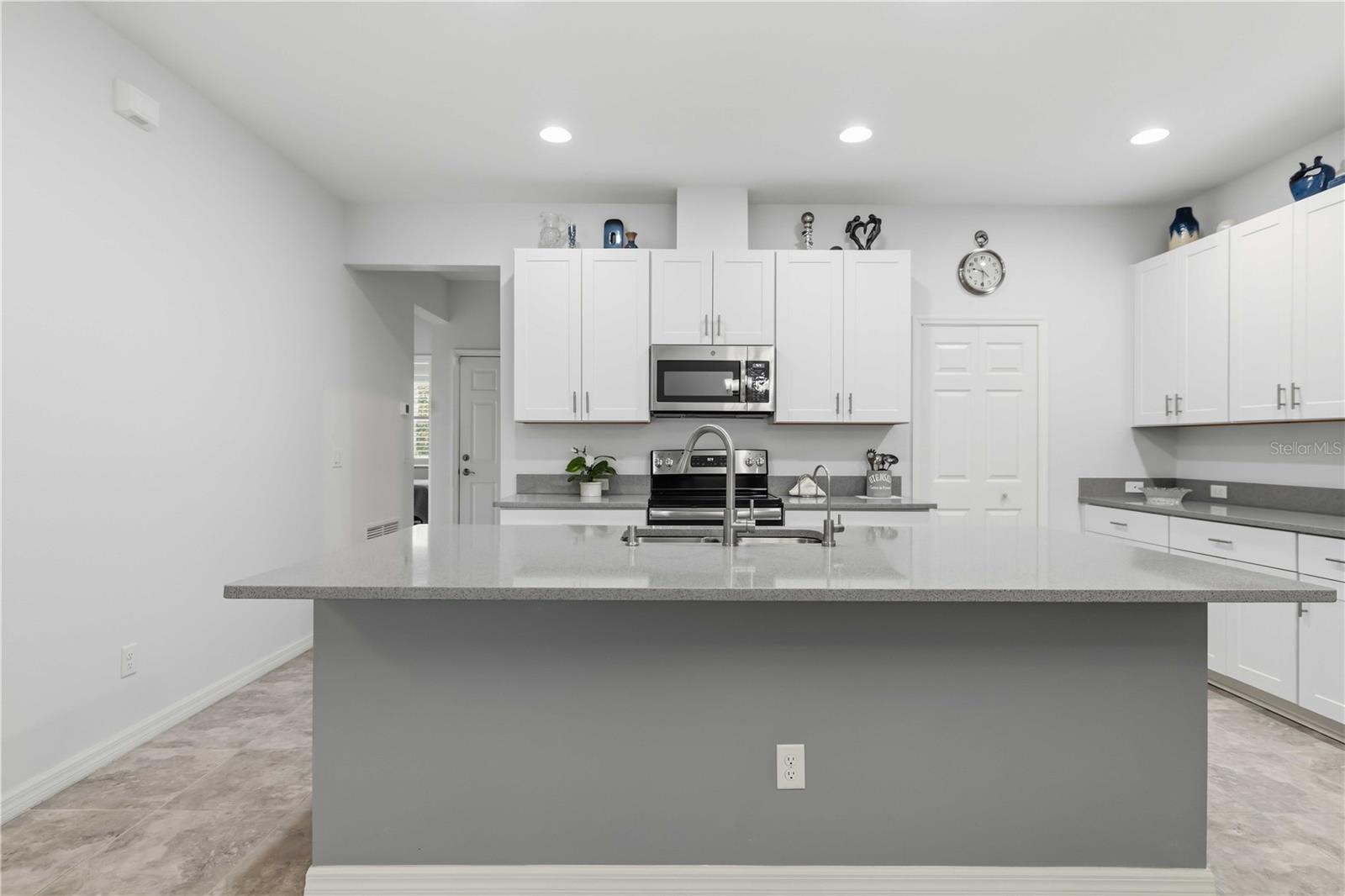 8512 Cache Dr Property Photo 25