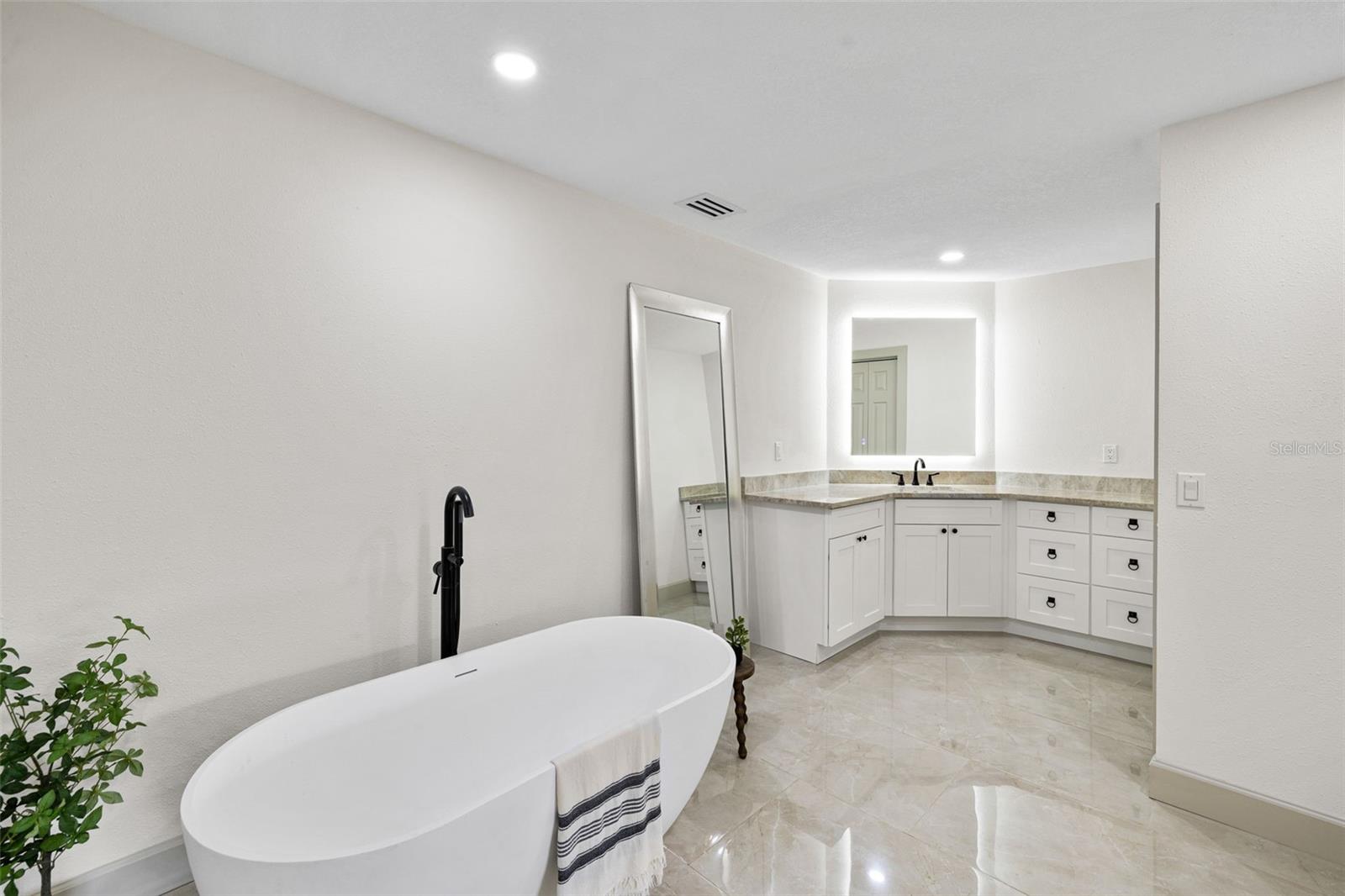 7351 Iguana Dr Property Photo 37