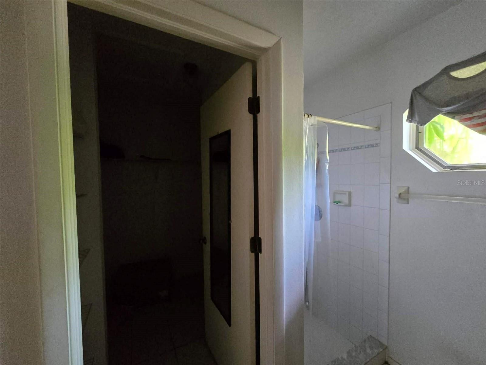 2134 Giles St Property Photo 15