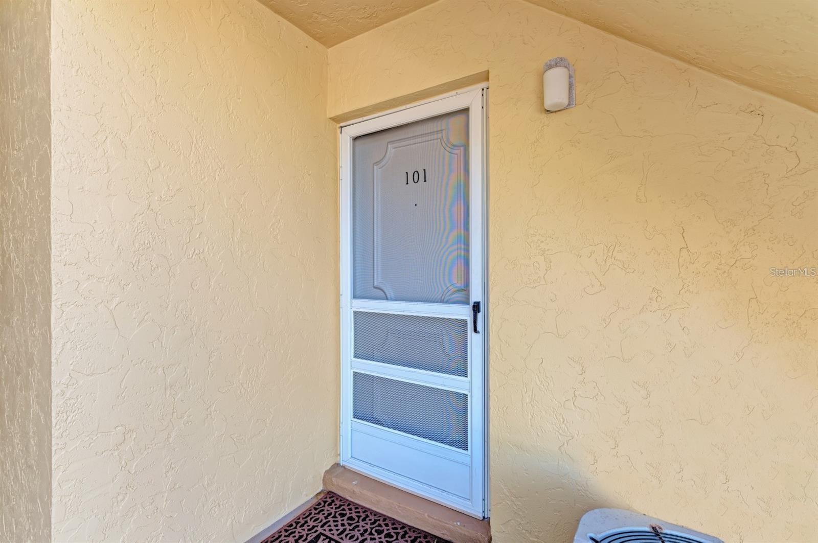129 Tyler Dr #101 Property Photo 2