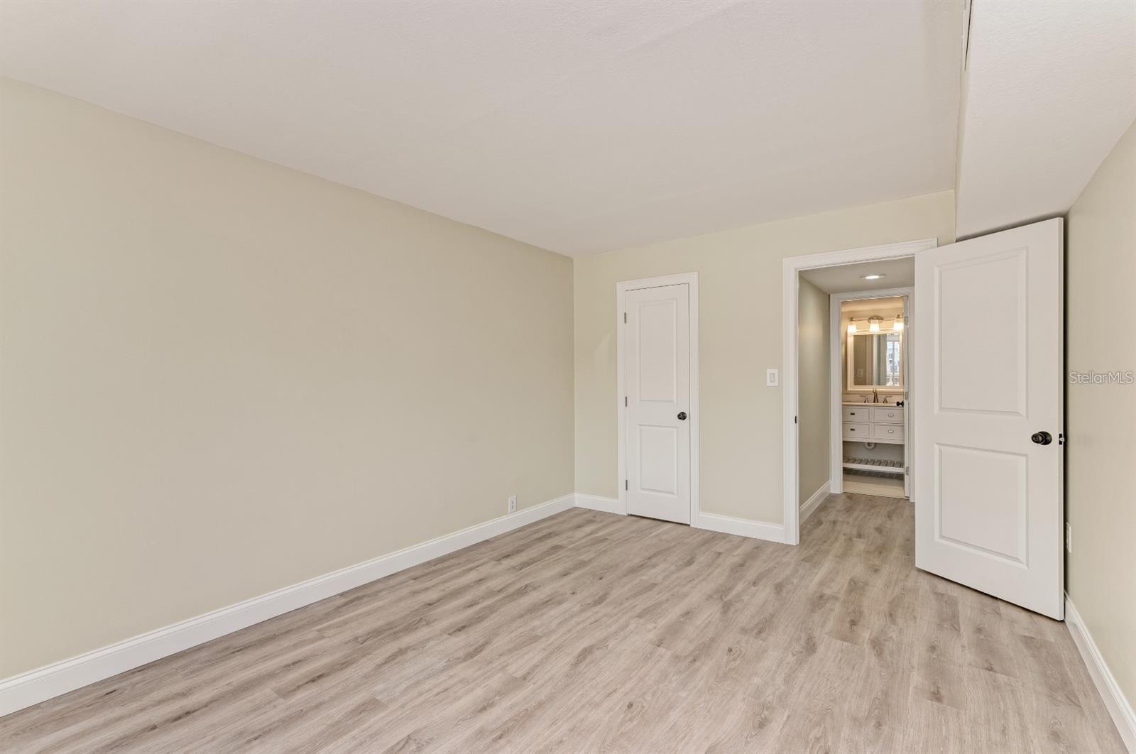 129 Tyler Dr #101 Property Photo 13