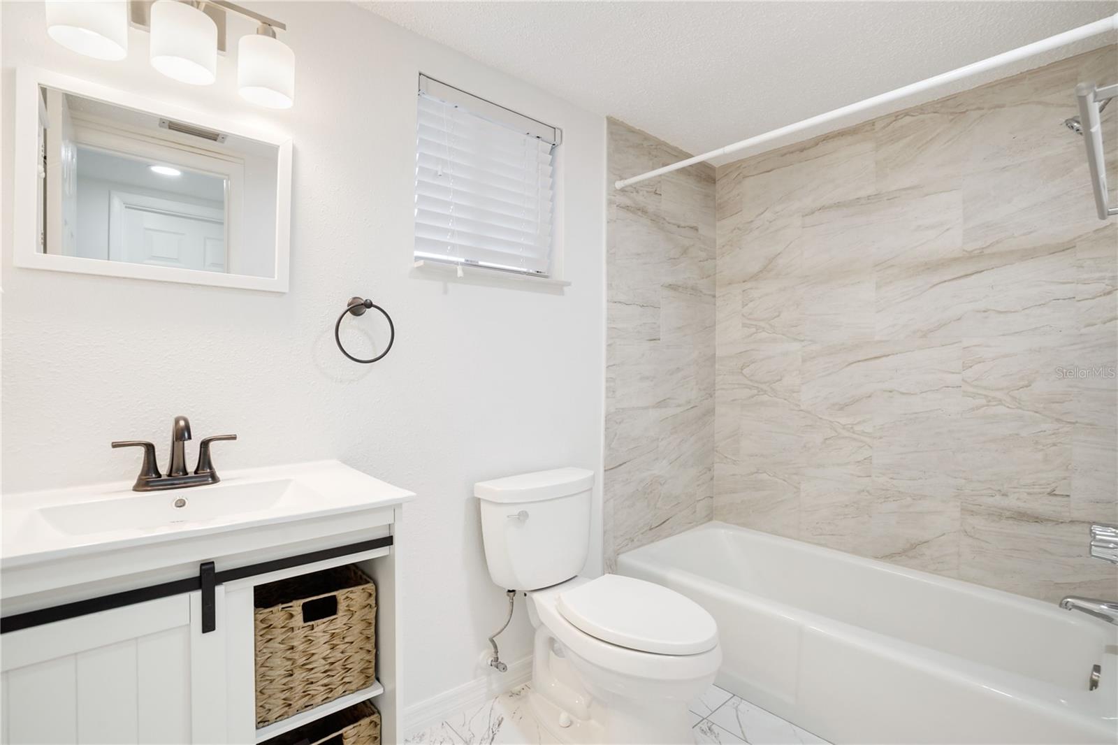 4013 Lake Bayshore Dr #107 Property Photo 16