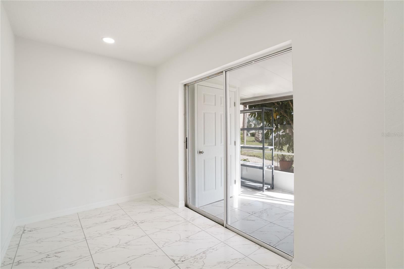 4013 Lake Bayshore Dr #107 Property Photo 23