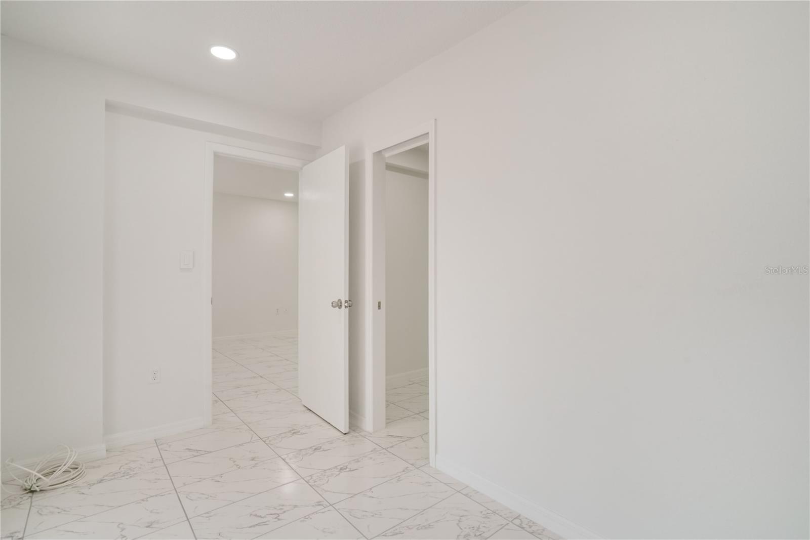 4013 Lake Bayshore Dr #107 Property Photo 24