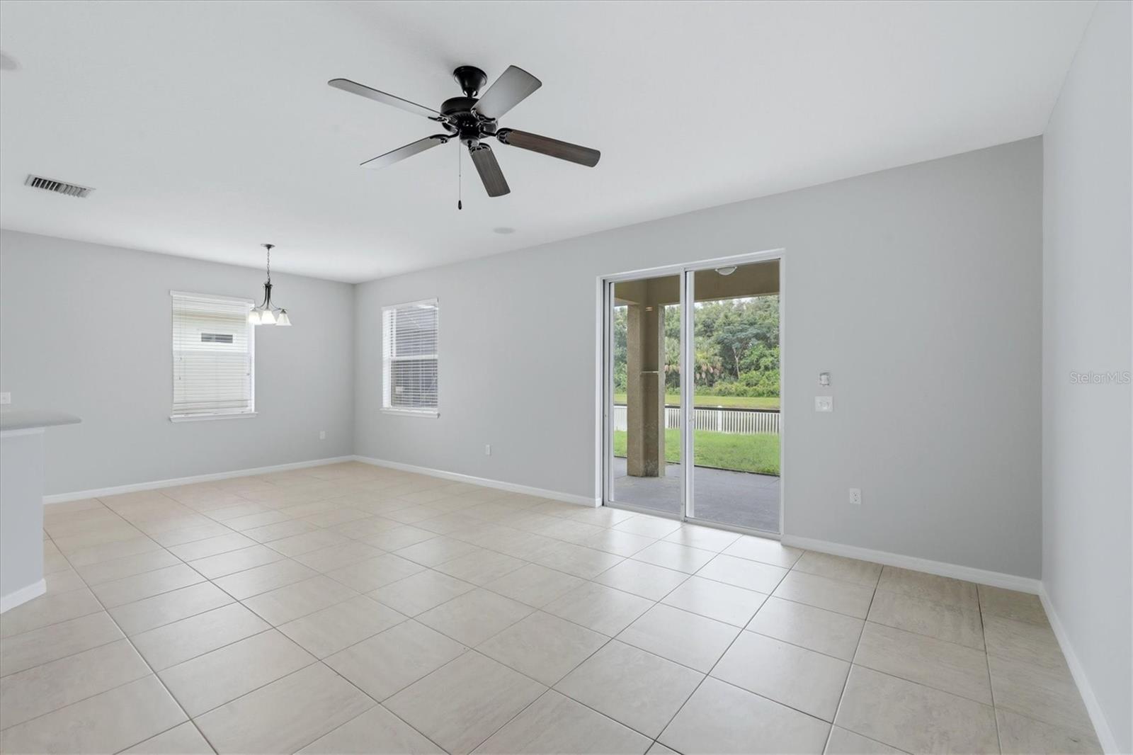 12218 Lavender Loop Property Photo 7