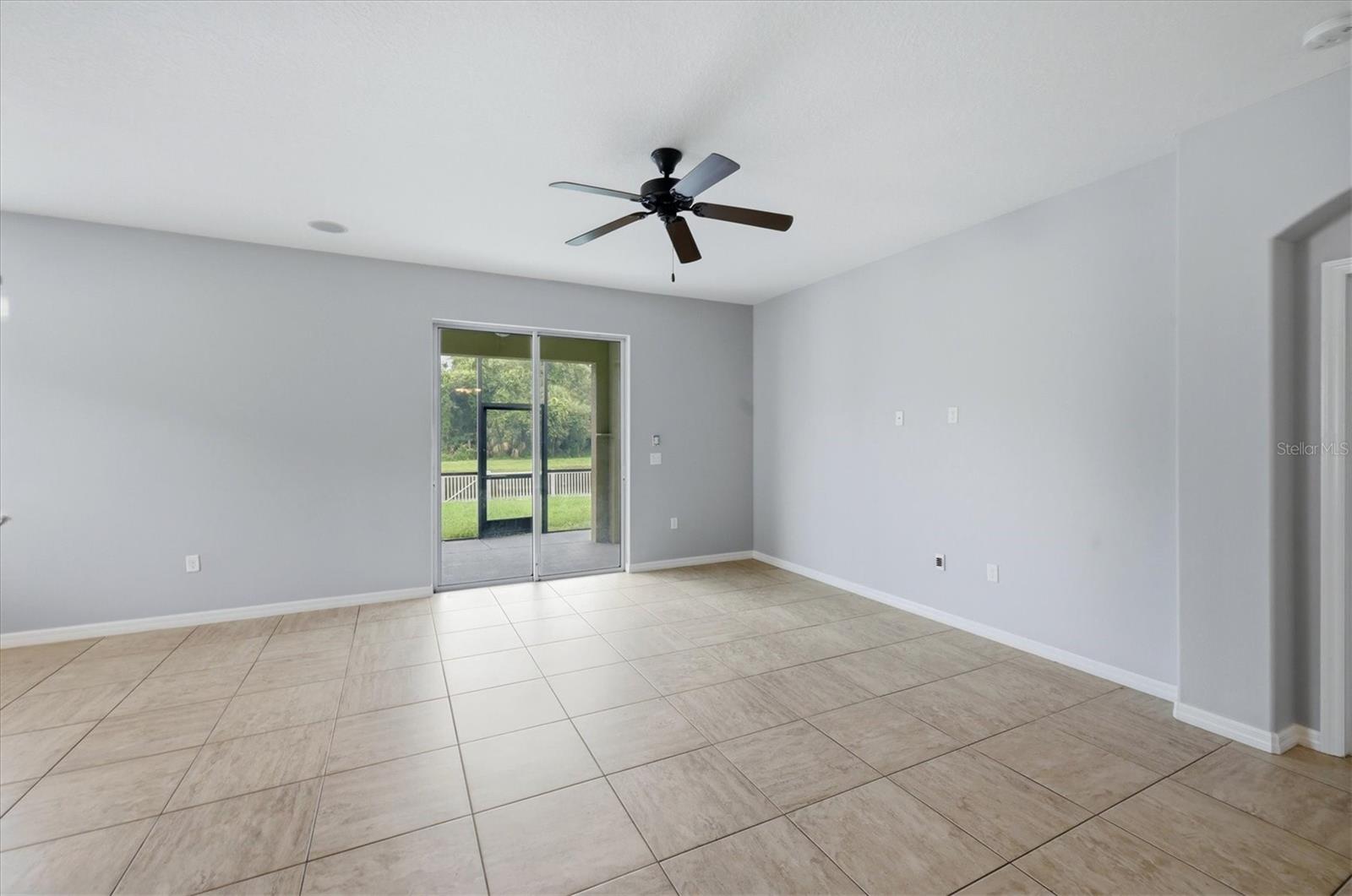 12218 Lavender Loop Property Photo 9