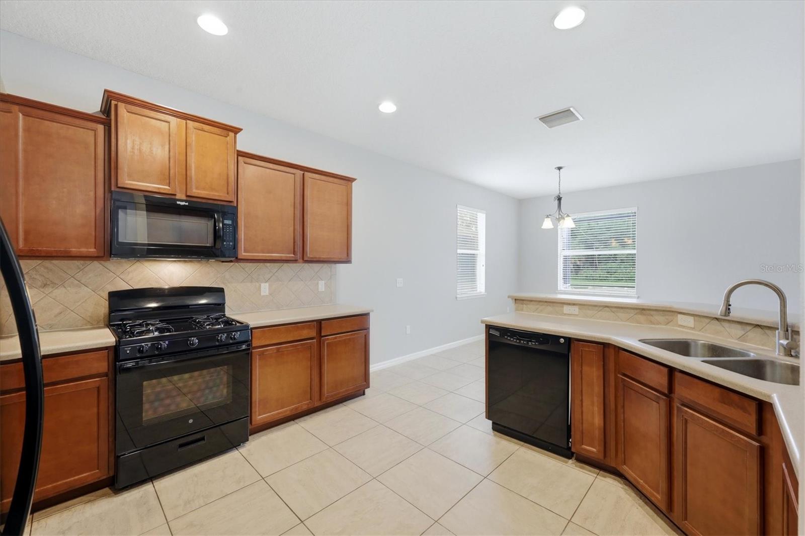 12218 Lavender Loop Property Photo 15