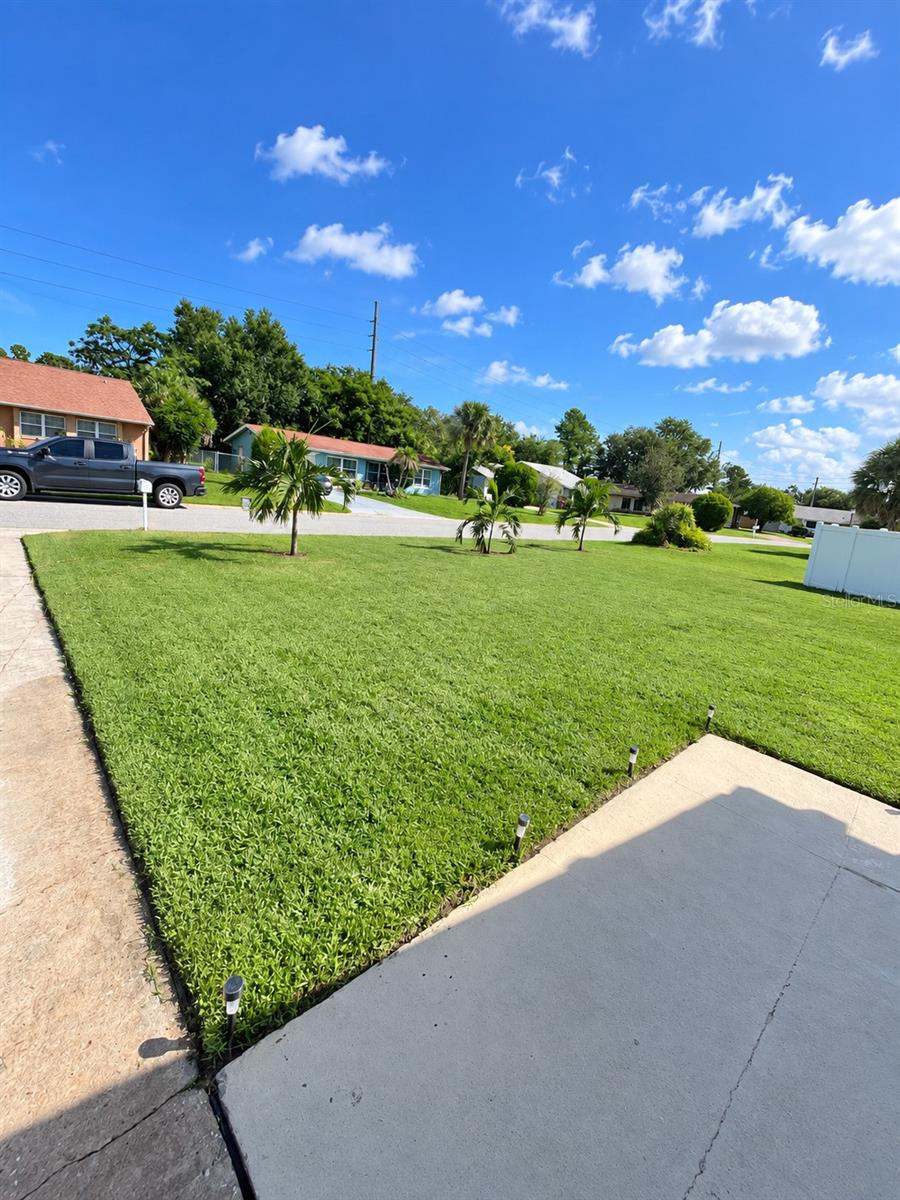 17 S Flag Dr Property Photo 3