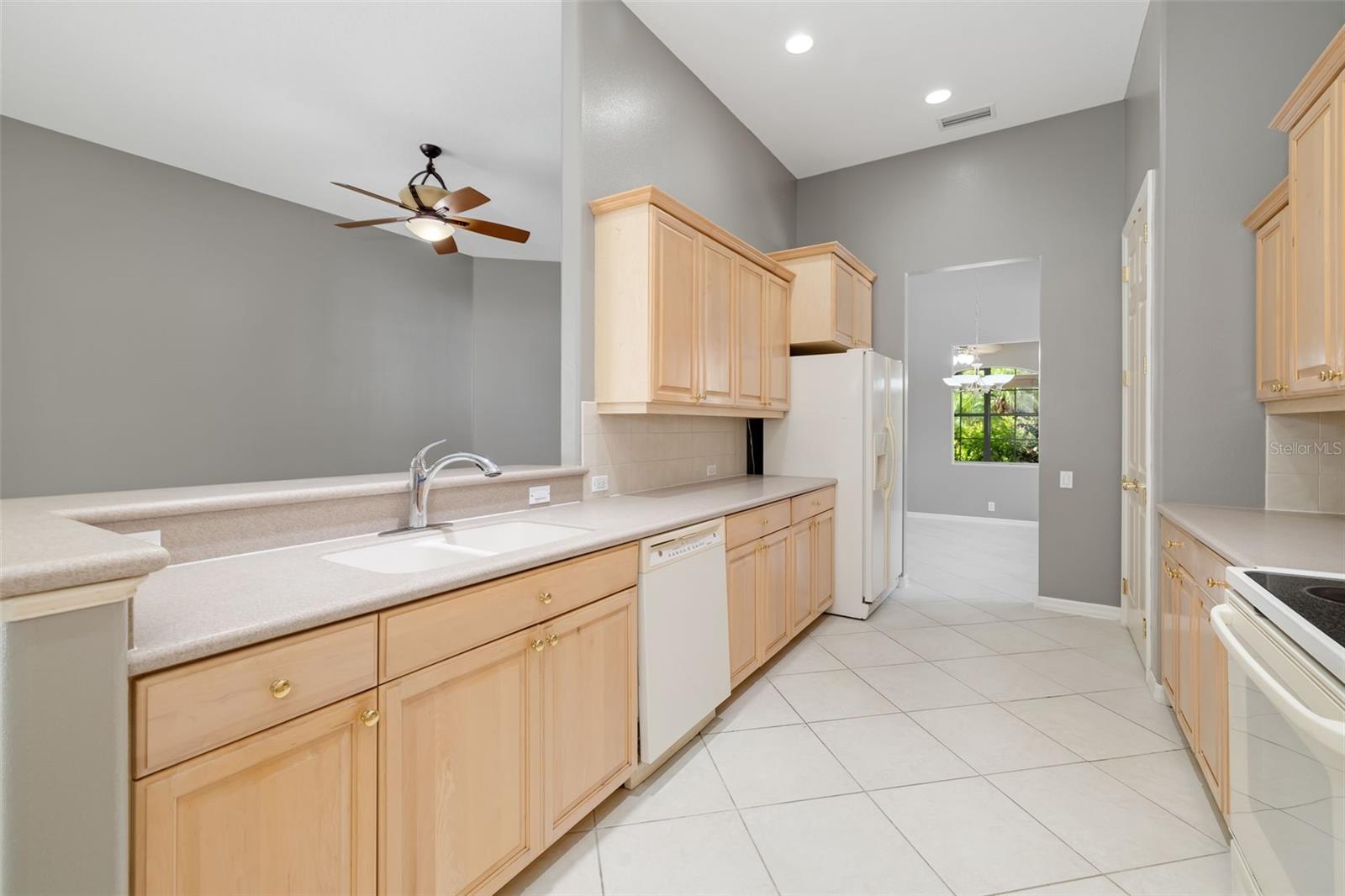 4770 Mainsail Dr Property Photo 23