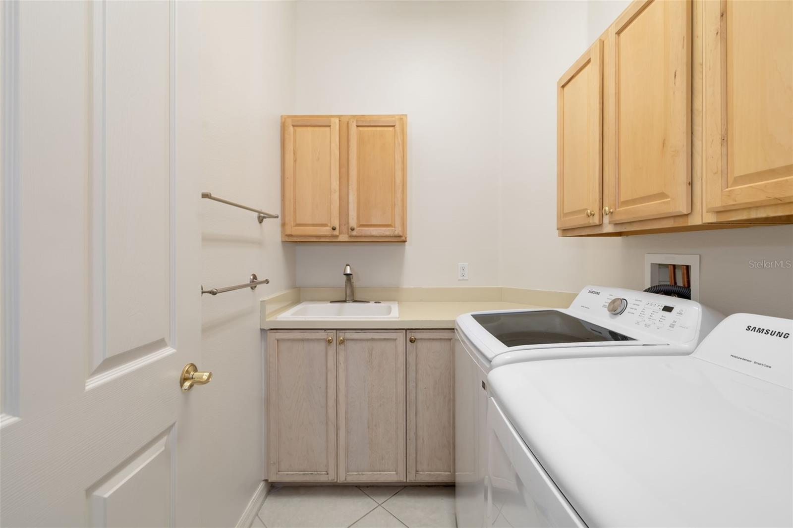 4770 Mainsail Dr Property Photo 34