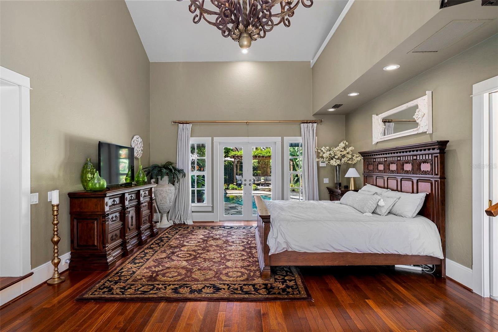 1829 Bougainvillea St Property Photo 39