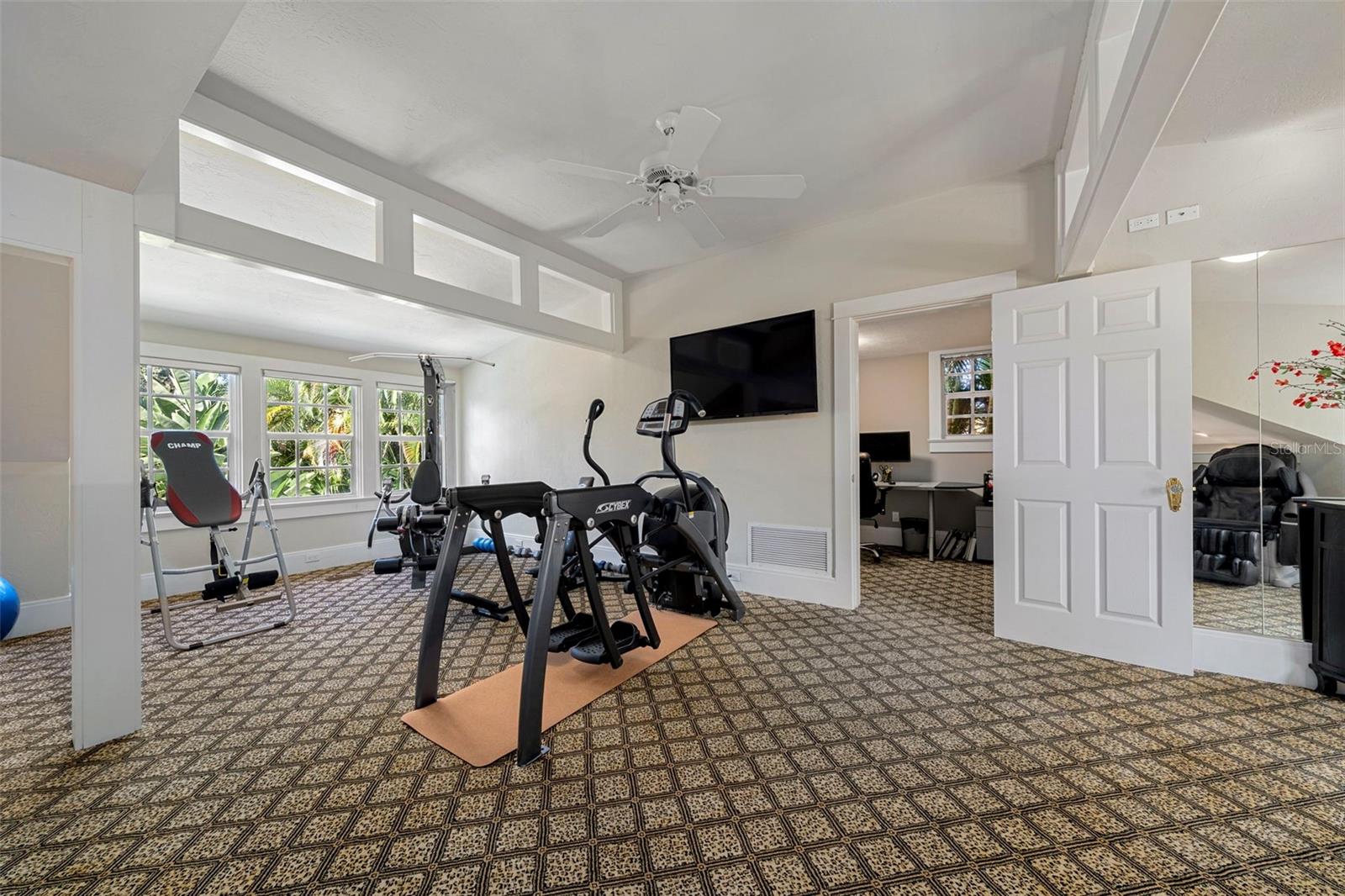 1829 Bougainvillea St Property Photo 48