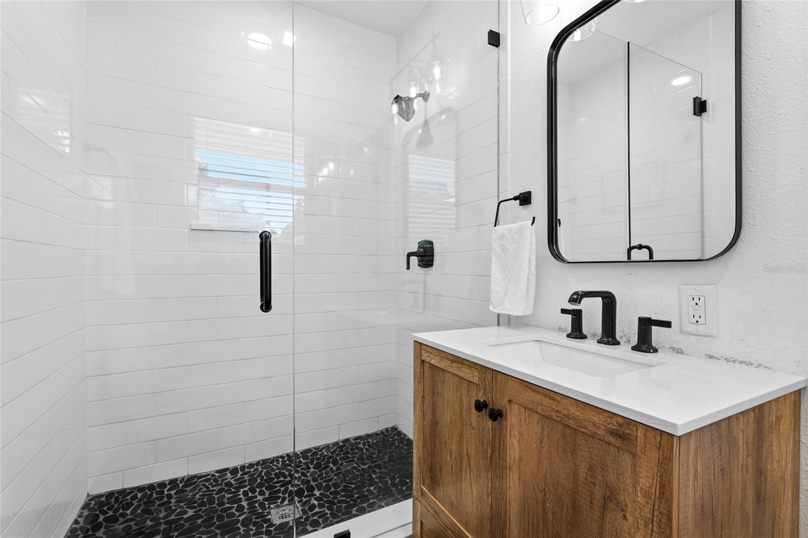 2480 Alameda Ave Property Photo 41