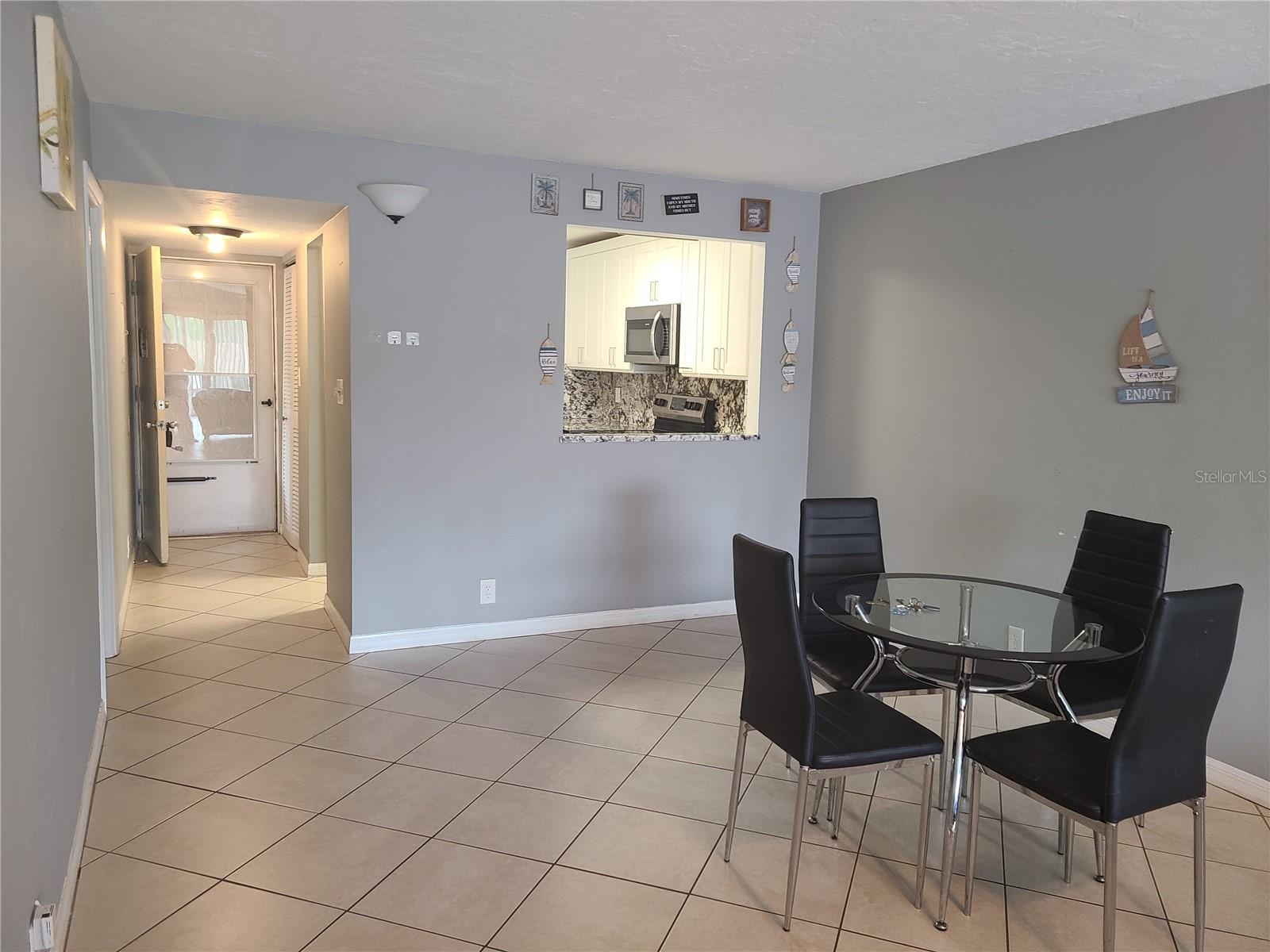 2763 Woodgate Ln #204 Property Photo 6