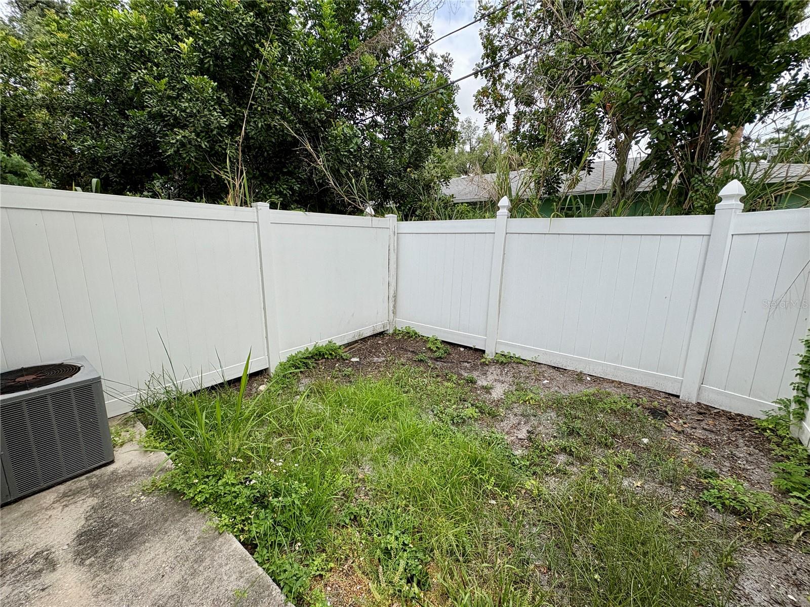 408 57th Avenue Dr E #e Property Photo 8