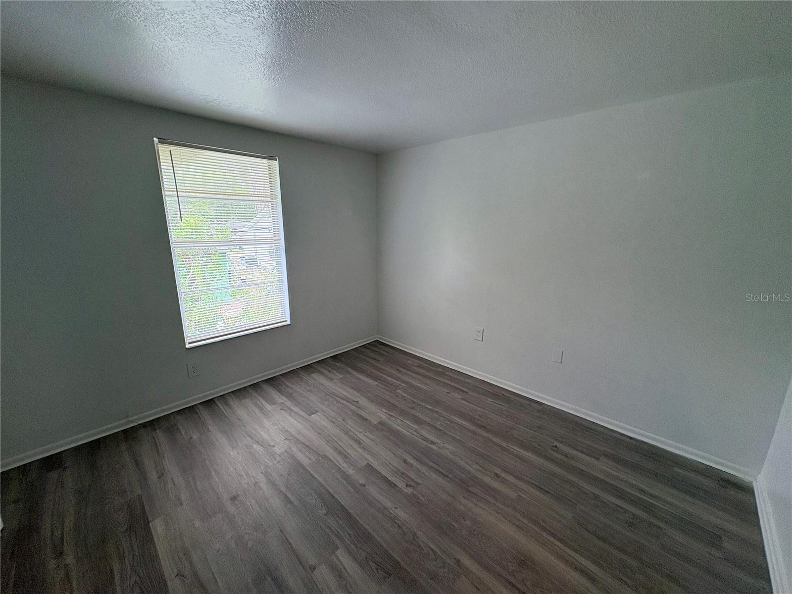 408 57th Avenue Dr E #e Property Photo 12