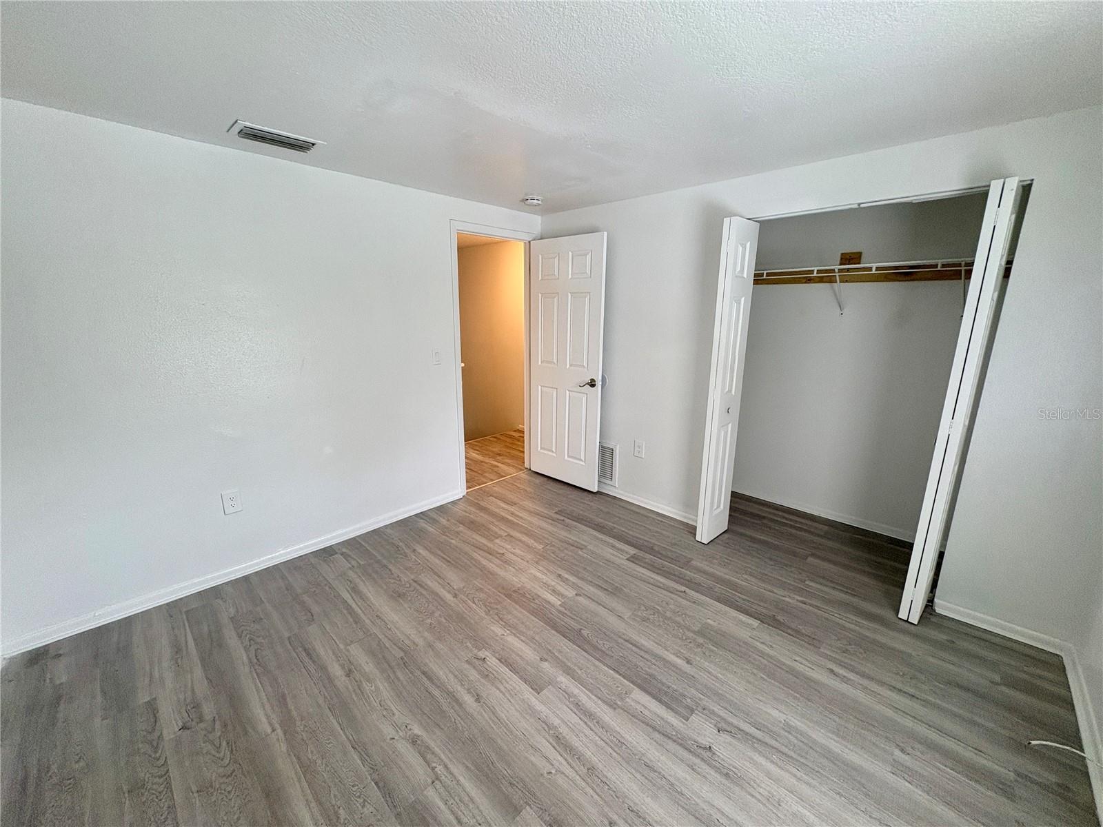 408 57th Avenue Dr E #e Property Photo 13