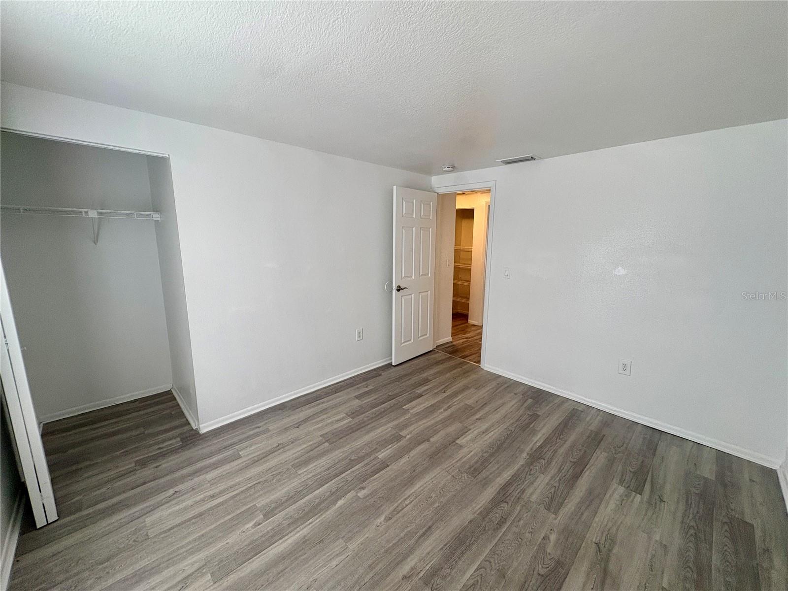 408 57th Avenue Dr E #e Property Photo 16