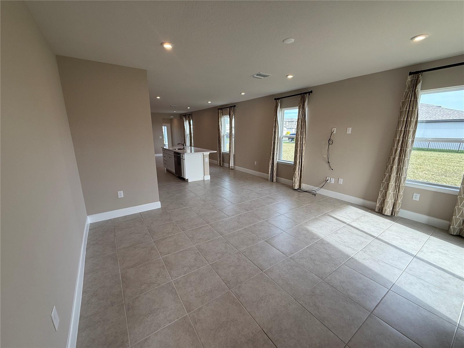 10013 Daybreak Gln Property Photo 17