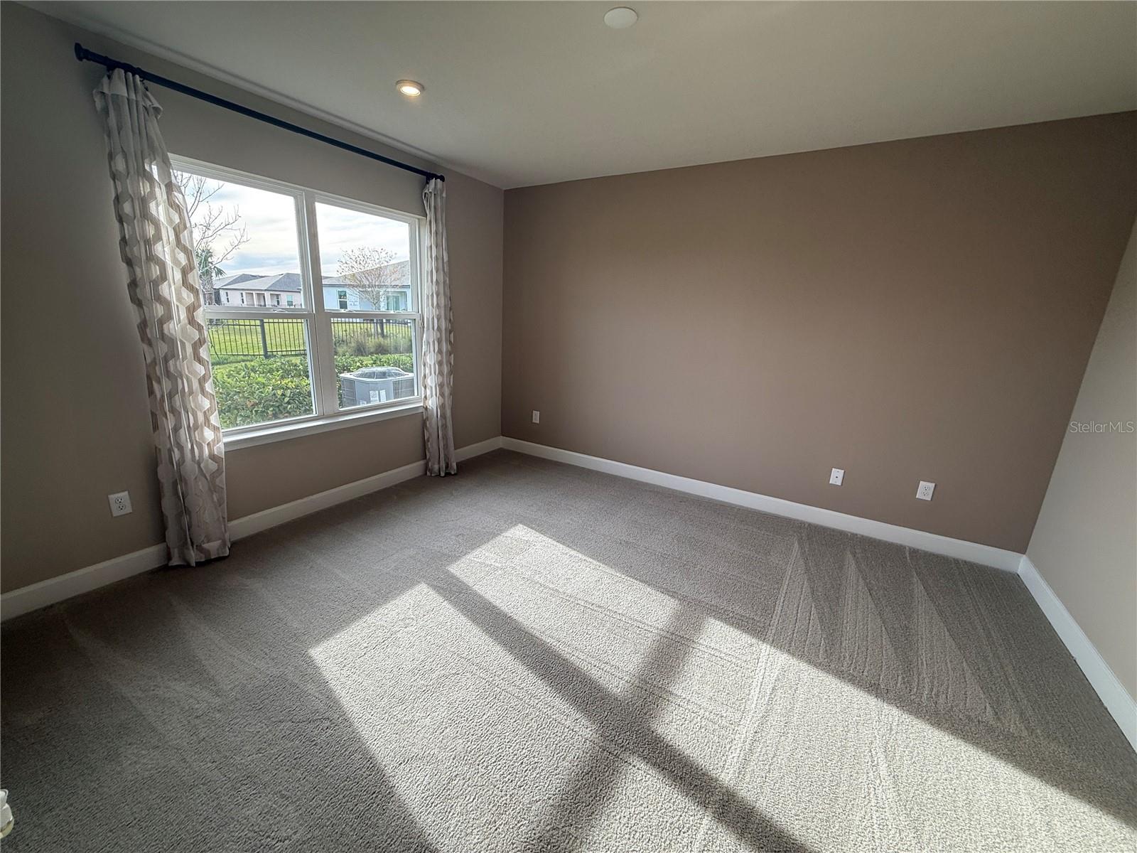 10013 Daybreak Gln Property Photo 20