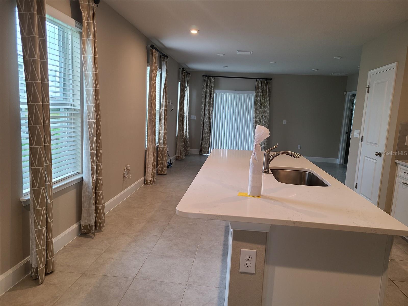 10013 Daybreak Gln Property Photo 24