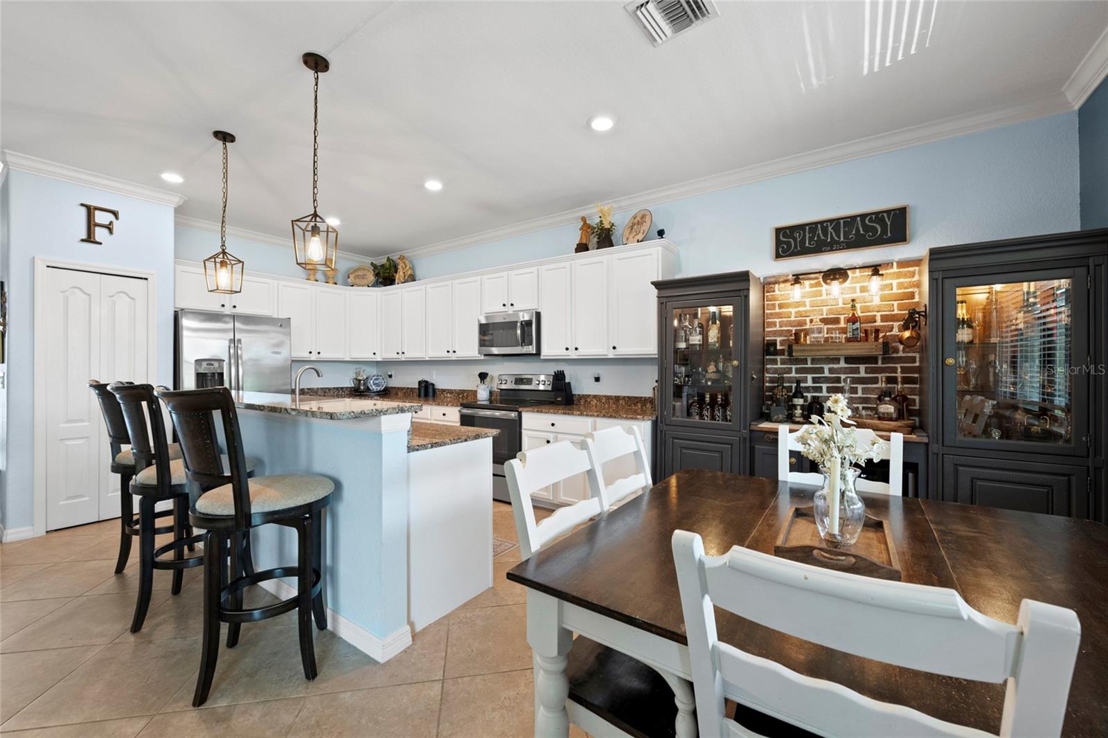 12600 Richezza Dr Property Photo 8