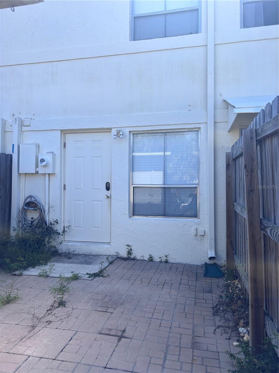 4515 La Capri Ct Property Photo 1