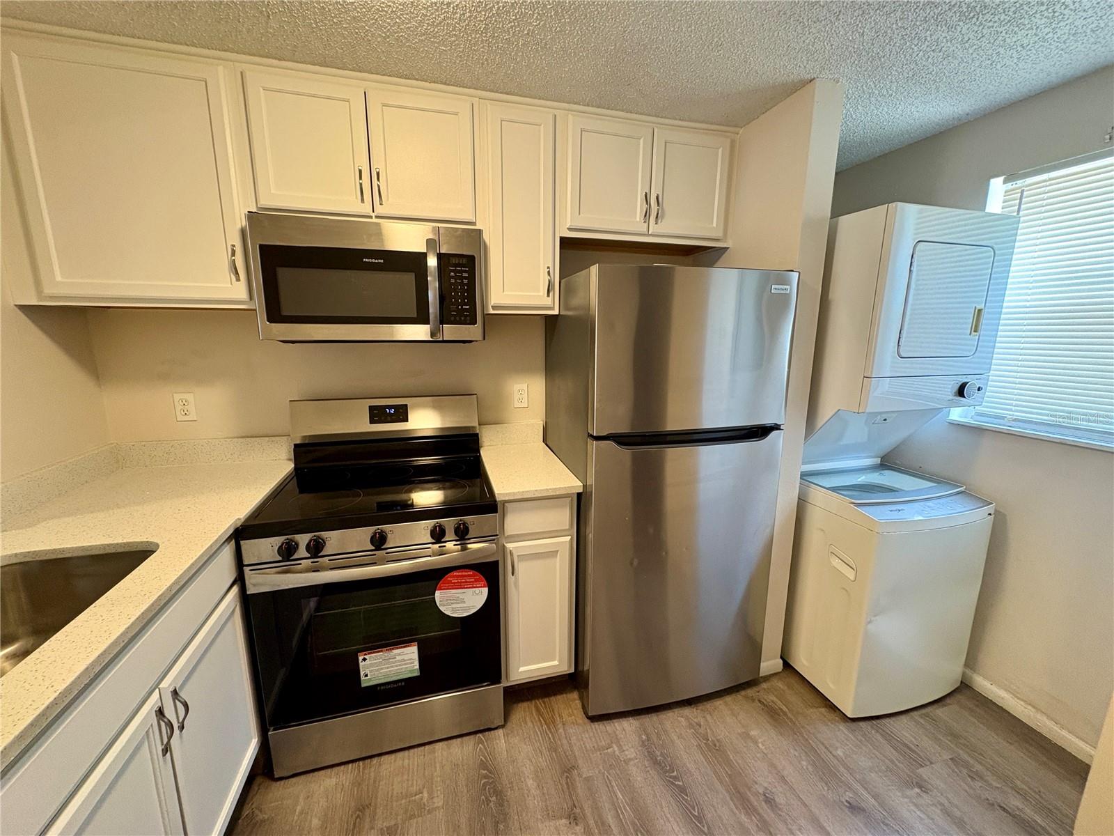 312 57th Avenue Dr E #b Property Photo 4