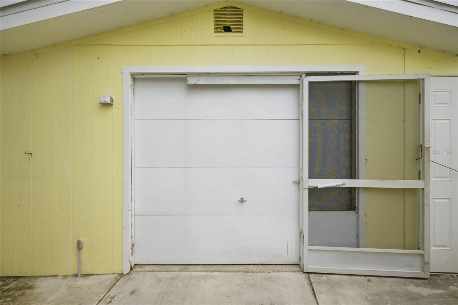 1056 Blue Heron Ln Property Photo 8