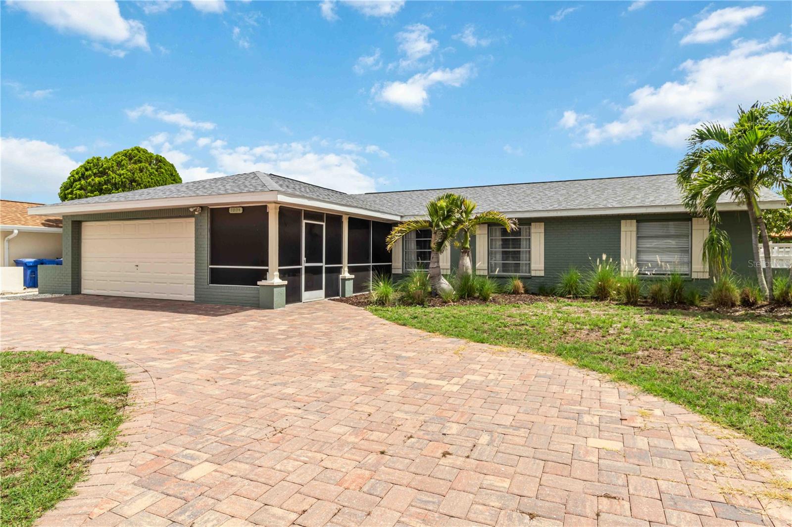 1004 SPINDLE PALM WAY Property Photo 1