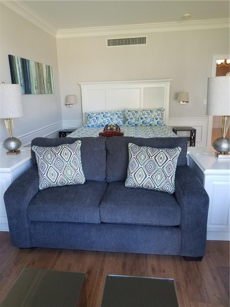 51 Mac Ewen Dr #8 Property Photo 10