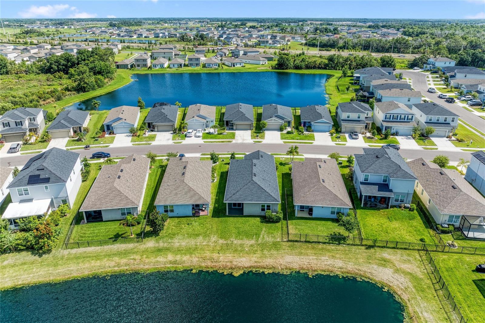 10711 High Noon Trl Property Photo 6