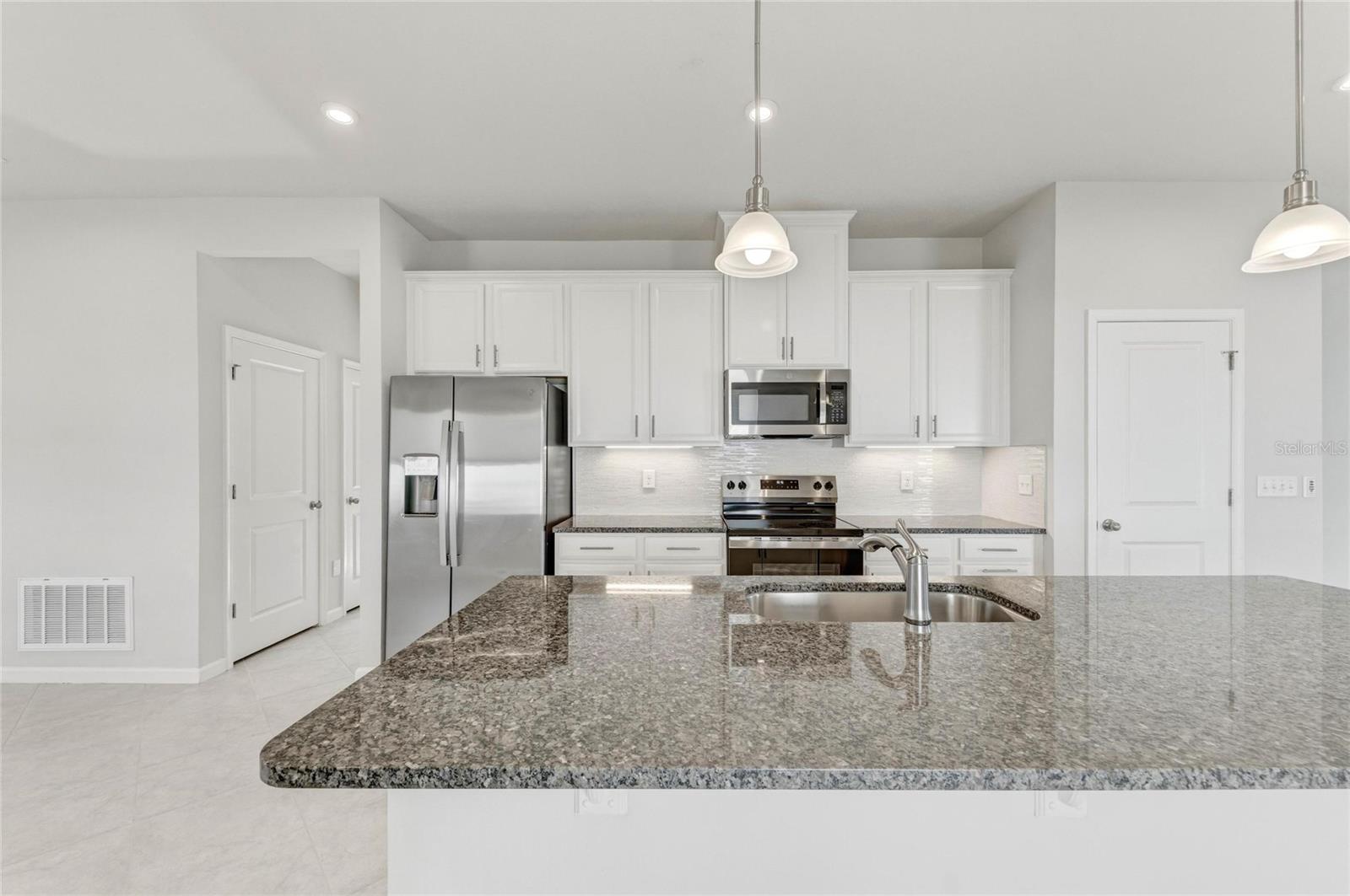 10711 High Noon Trl Property Photo 27