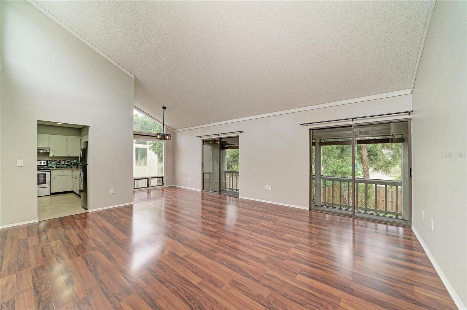 2224 Bahia Vista St #e6 Property Photo 8