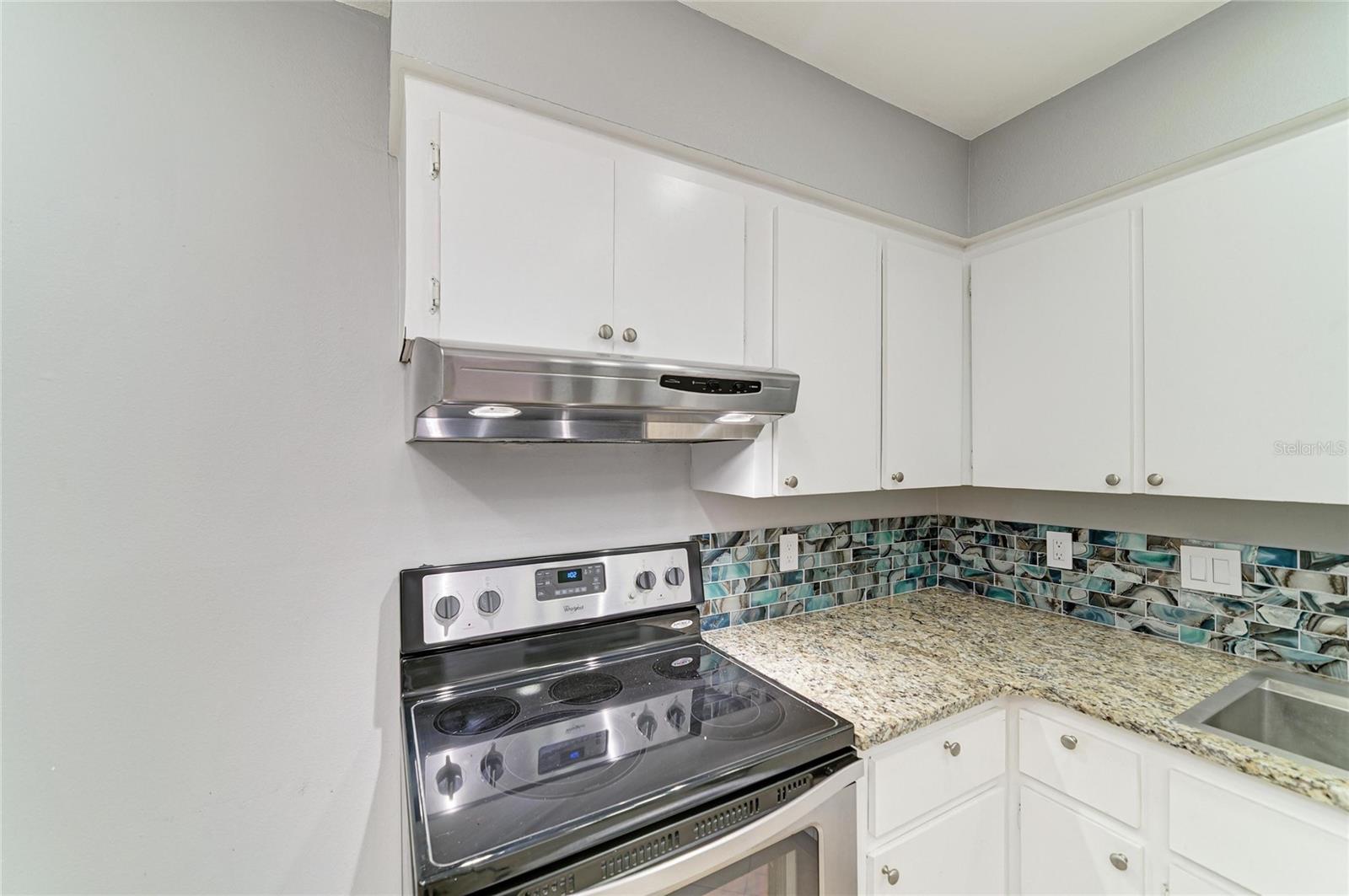 2224 Bahia Vista St #e6 Property Photo 16