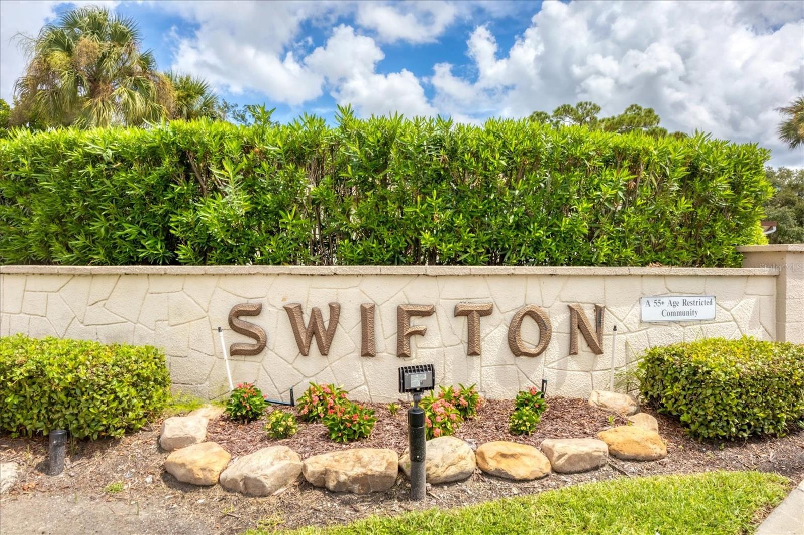 2809 Swifton Dr #4 Property Photo 2
