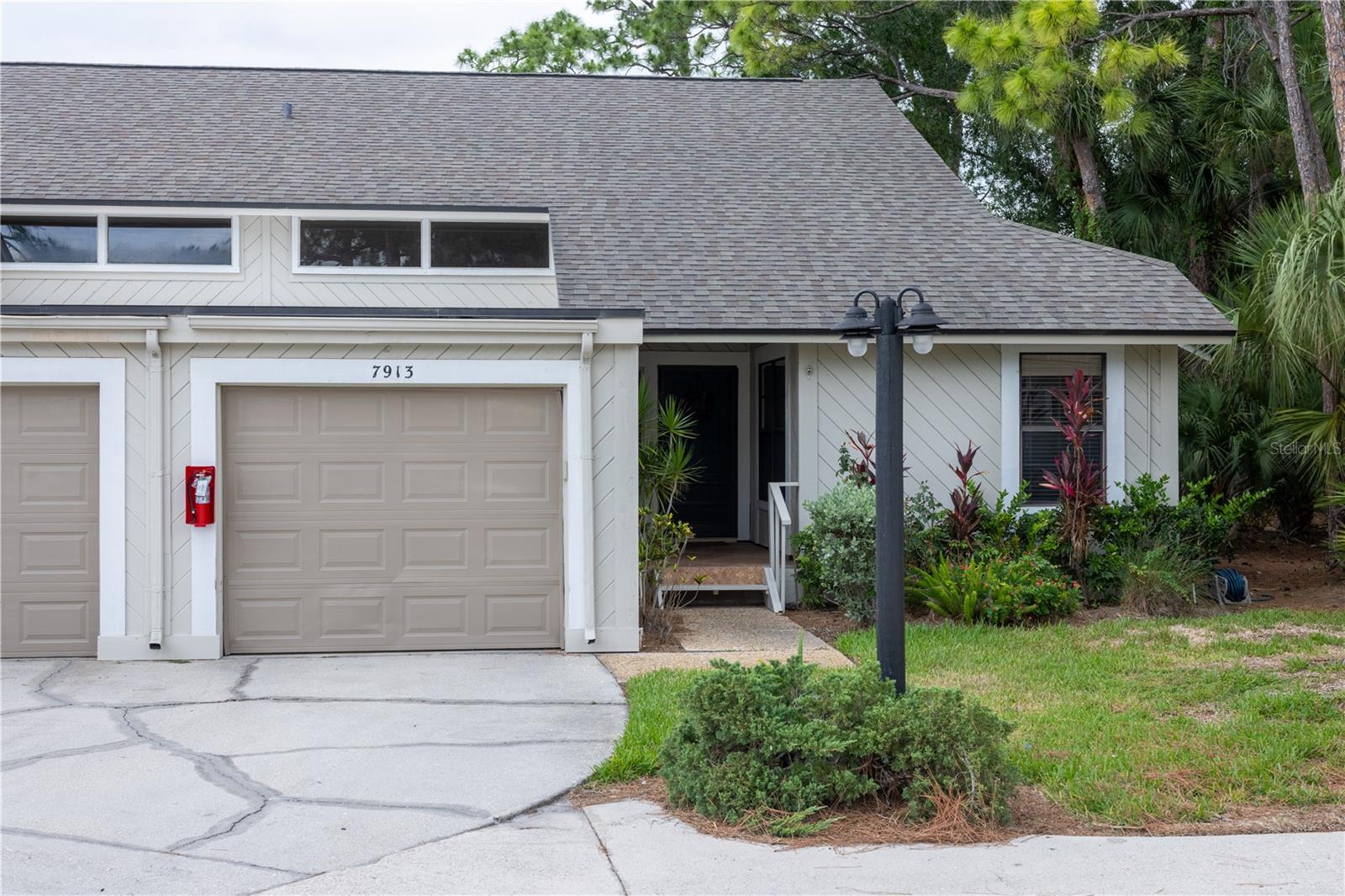 7913 Pineglen Ct #34 Property Photo 1