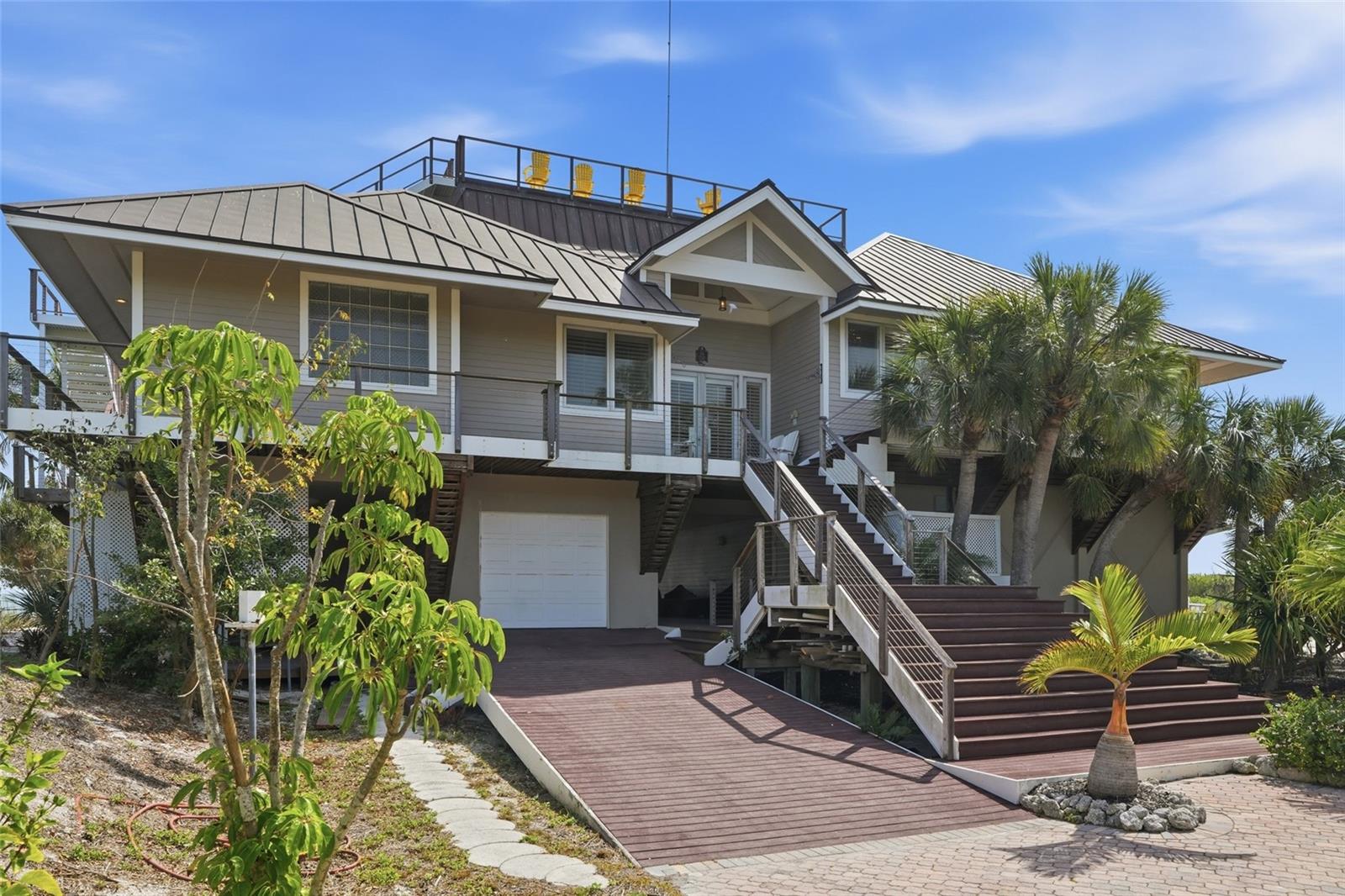 211 Kingfisher Dr Property Photo 4