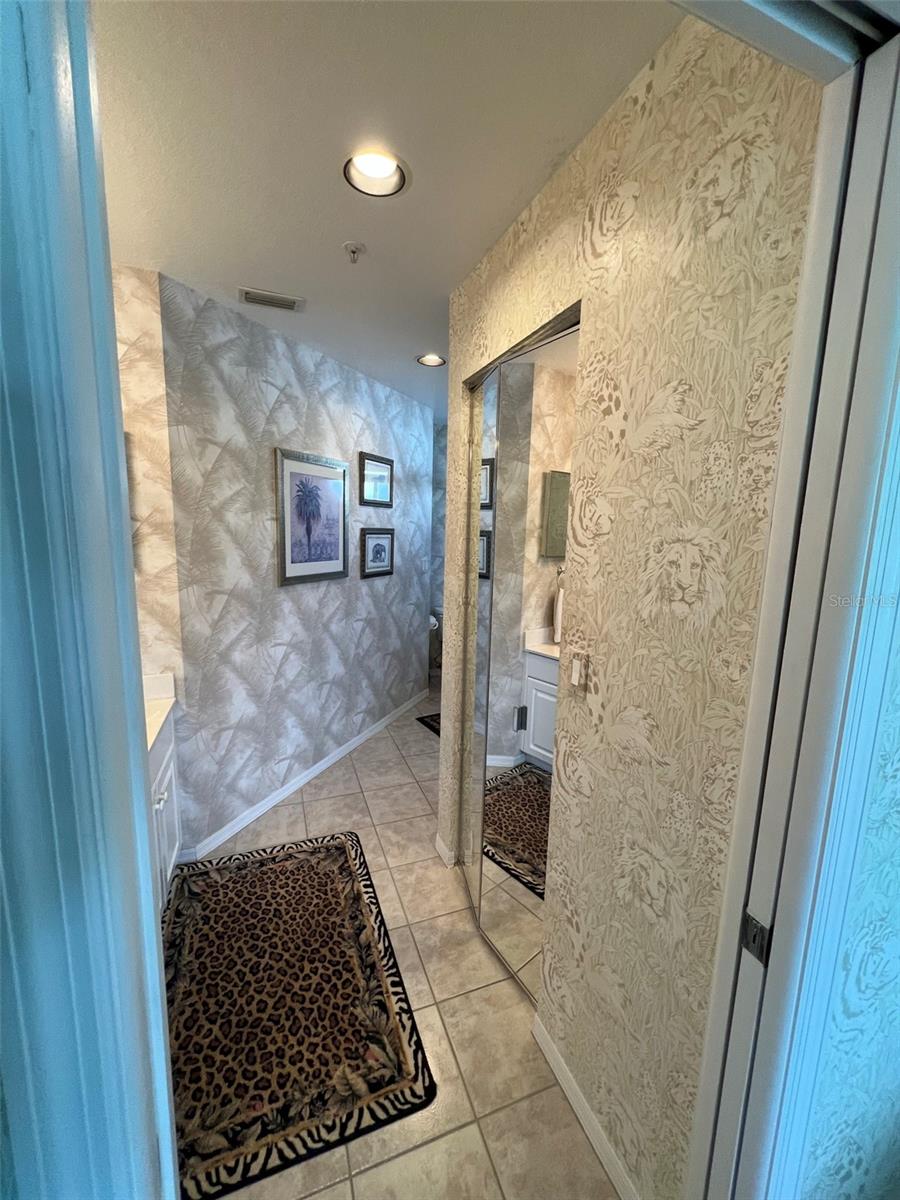 6632 Pineview Ter #10-201 Property Photo 13